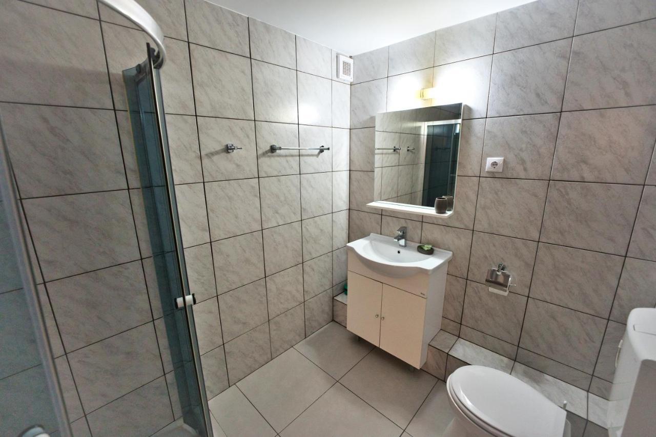 Vila Victoria Râmnicu Vâlcea Buitenkant foto