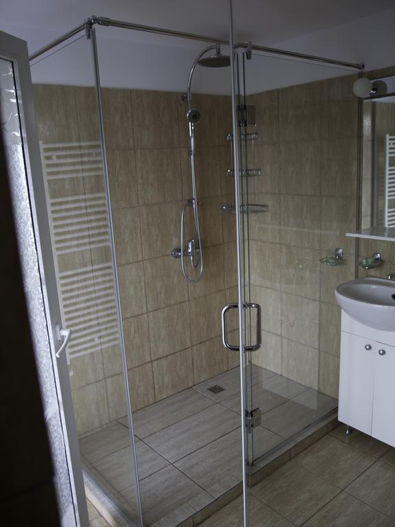 Vila Victoria Râmnicu Vâlcea Buitenkant foto
