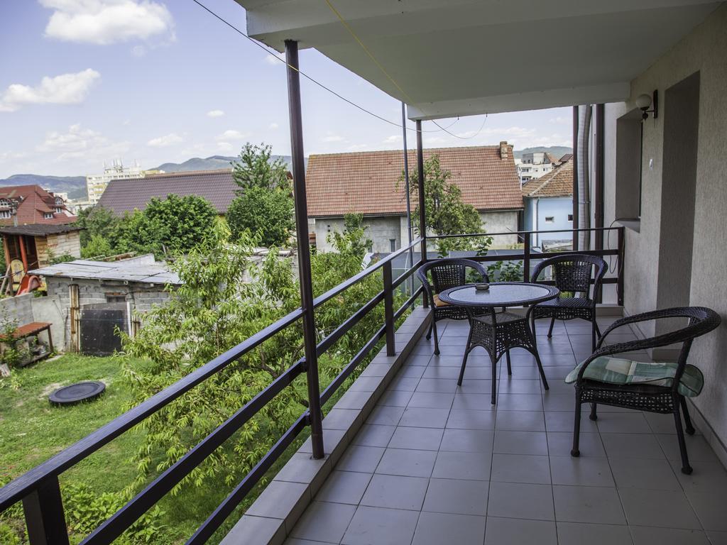 Vila Victoria Râmnicu Vâlcea Buitenkant foto
